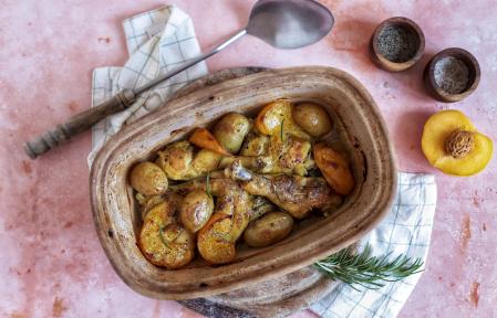 Pollo con melocotones de viña