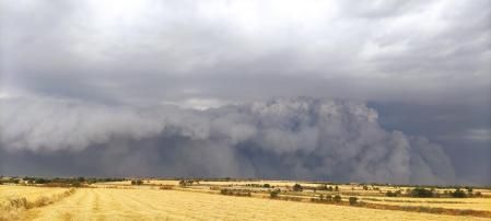 Columna de humo del incendio de Torrefeta i Florejacs.