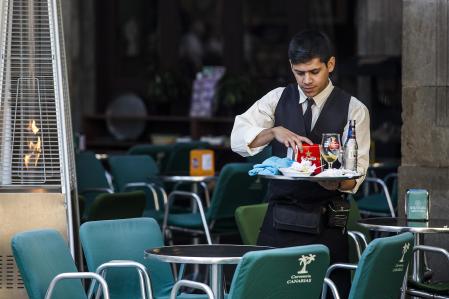 La hostelería es el sector que más necesita a los trabajadores inmigrantes&nbsp; &nbsp; &nbsp; &nbsp; &nbsp; &nbsp; &nbsp; &nbsp; &nbsp; &nbsp;