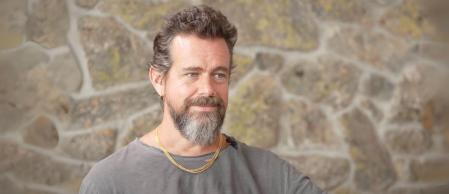 Jack Dorsey tiene claro que la IA y los algoritmos intoxican las redes sociales.