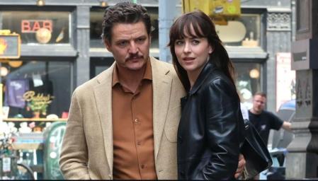 Pedro Pascal y Dakota Johnson en 'Materialistas'