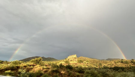 El arco iris del Castell de Quermançó.