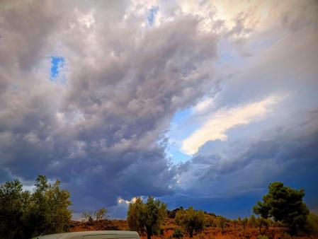Último atardecer del verano en Alcorisa.