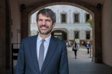 El Ministro de Cultura Ernest Urtasun fotografiado el sábado en el patio del CCCB