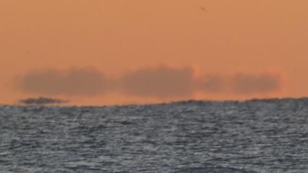 Efecto Fata Morgana en la playa de Gavà.