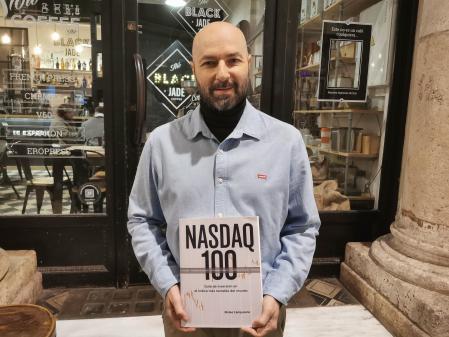 Mateo Campuzano acaba de publicar un libro con fines solidarios para enseñar a invertir en uno de los índices más rentables del mundo