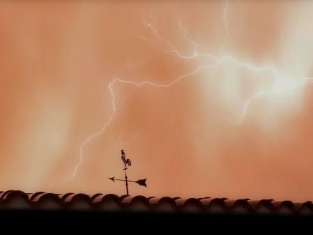 Tormenta con mucho aparato eléctrico en Barcelona.