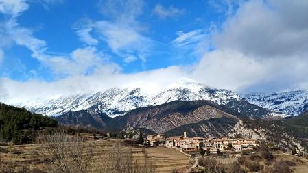 Genuina postal de invierno de Maçaners.