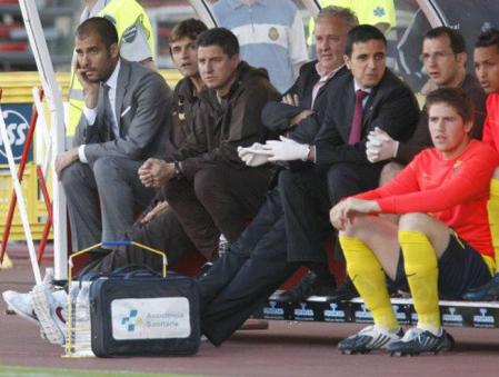 El banquillo del Barça plagado de jóvenes del filial durante el partido ante el Mallorca en Son Moix