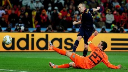 Momento en el que Iniesta marcó el gol que le dio el Mundial a España