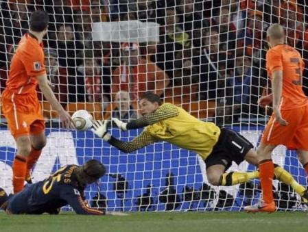 El portero holandés para el lanzamiento de Sergio Ramos