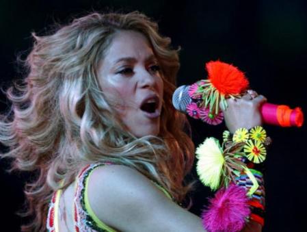 La cantante Shakira en la ceremonia de Clausura del Mundial de Sudáfrica