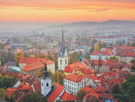 Liubliana está considerada por muchos como la nueva Praga. Su cultura aporta los tintes exóticos necesarios para pasar unas vacaciones diferentes