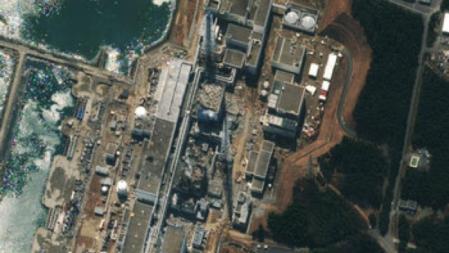 Imagen por satélite tomada de la central de Fukushima tomada el miércoles, 17 de marzo