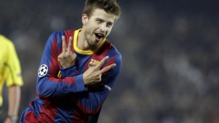 Gerard Piqué celebra su gol ante el Shakthar Donetsk