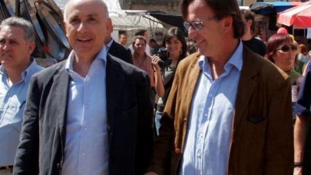 El líder de UDC, Josep Antoni Duran Lleida, y el alcalde de Vic, Josep Maria Vila d'Abadal, en una imagen de archivo de 2007