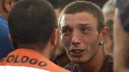 Uno de los familiares de la víctimas del terremoto de Lorca.