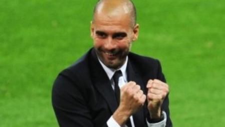 Josep Guardiola celebra uno de los goles del Barça