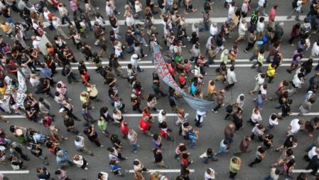 Manifestación de indignados por el centro de Barcelona