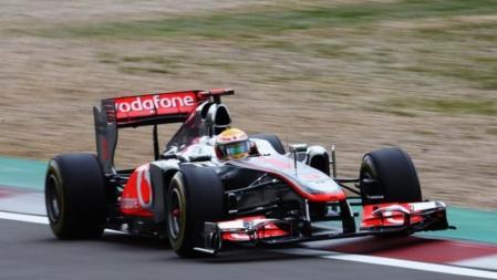 Lewis Hamilton hizo una buena salida y logró de forma meritoria su segunda victoria de la temporada