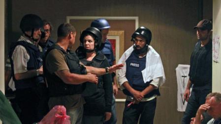 Algunos de los periodistas retenidos por los gadafistas en el hotel Rixos hablan durante su cautiverio