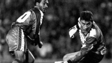 Gol de Romario ante Buyo en el partido disputado en el Camp Nou con resultado 5-0