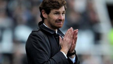 El técnico portugués del Chelsea, André Villas-Boas