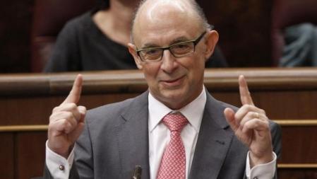 El ministro de Hacienda, Cristóbal Montoro, en el Congreso
