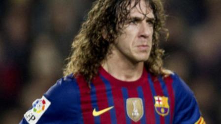 El capitán azulgrana Carles Puyol se convierte ante el Athletic de Bilbao en el segundo futbolista con más partidos con la camiseta del Barça