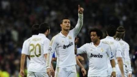 Cristiano Ronaldo celebra su gol marcado ante el CSKA de Moscú, el segundo de su equipo