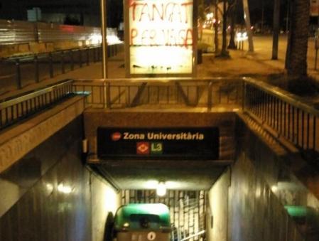 Parada del metro de Zona Universitaria, bloqueada por la acción de los piquetes