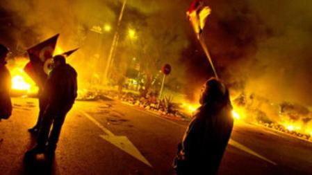 Piquetes bloquen el acceso a Mercabarna