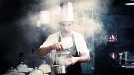 Desde que se trasladaron al nuevo restaurante, hace cinco años, los hermanos Roca cuentan con una cocina más grande, lo que les ha animado a ampliar el equipo