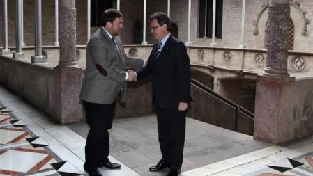 Artur Mas recibe el pasado abril a Oriol Junqueras en el Palau de la Generalitat