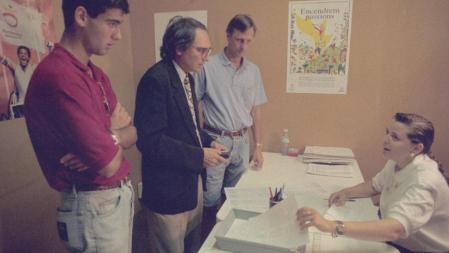 Josep Guardiola, Johan Cruyff y Ricard Maxenchs. 24 de agosto de 1992