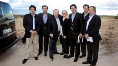 El magnate Sheldon Adelson visita los terrenos en Alcorcón