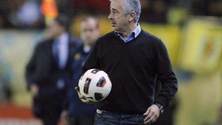 El entrenador cántabro Manolo Preciado murió tras sufrir un infarto de miocardio, la madrugada del 6 de junio cuando se encontraba en Valencia para ser presentado como nuevo técnico del Villareal