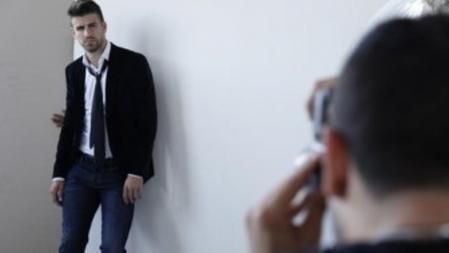 Piqué durante la sesión fotográfica para otoño-invierno 2012 de Mango