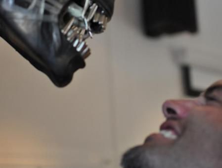 Aliens de tamaño natural impresionan a los turistas