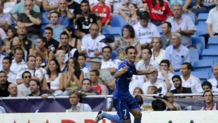 Real Madrid - Valencia: Jonas celebra el gol que puso el 1-1 en el Bernabeu.