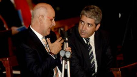 Duran Lleida, junto a Francesc Homs, en el acto de entrega del Premio Internacional Conde de Godó