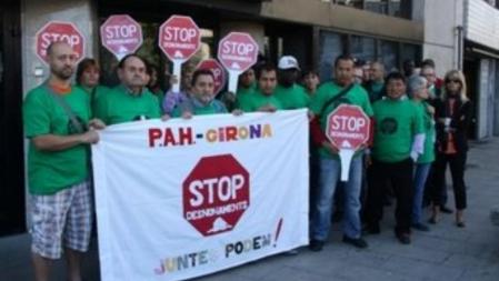 Insisten en desahuciar a una familia víctima de una estafa bancaria