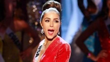 Olivia Culpo en el momento en que pronuncian su nombre como nueva Miss Universo