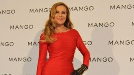 La actriz española Ana Obregón en el desfile de Mango en la 080 Barcelona Fashion