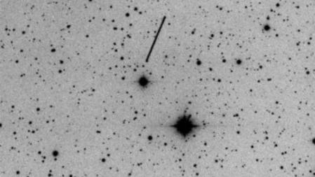 Imagen captada este viernes del asteroide 2012 DA14