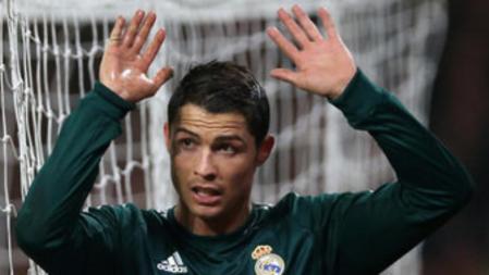 Cristiano Ronaldo reacciona ante el segundo gol frente el Manchester United