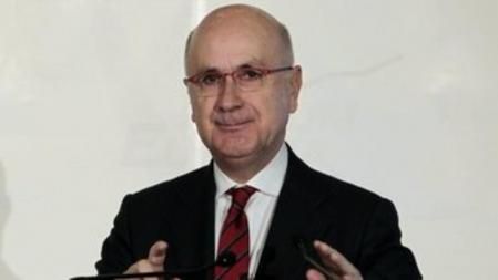 El líder de UDC, Josep Antoni Duran i Lleida, durante su intervención en un desayuno informativo que organiza el Fórum Europa