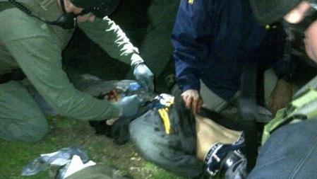 Momento de la detención de Dzhokhar Tsarnaev, presunto coautor de los atentados de Boston