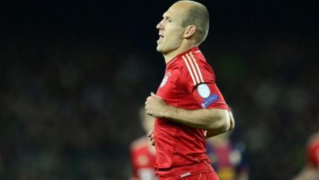 Robben después de marcar su gol en el Camp Nou