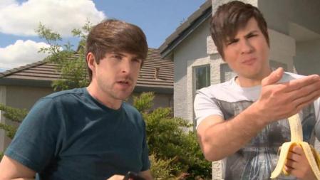 SMOSH. 9,6 millones de suscriptores. 291 vídeos. 2.300 millones de reproducciones. Ganancias mínimas anuales: 543.000 ¿. Ganancias máximas anuales: 5.100.000 ¿